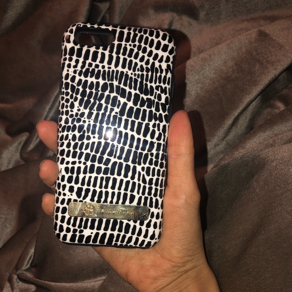 Trina Turk Black & White iPhone 6/6s Case